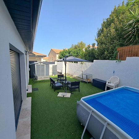 Charmante Maison Avec Piscine Bessan Exterior photo