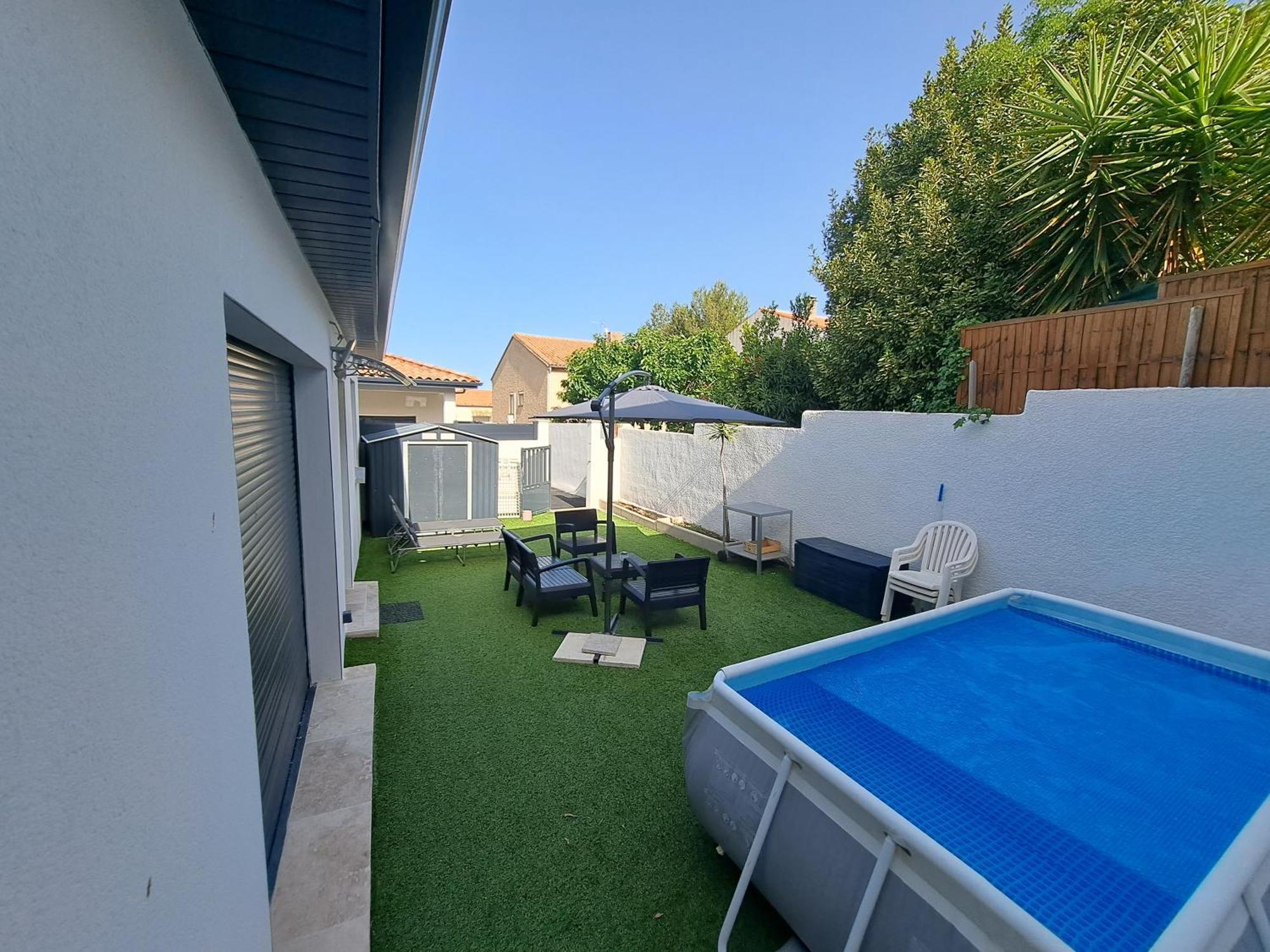 Charmante Maison Avec Piscine Bessan Exterior photo